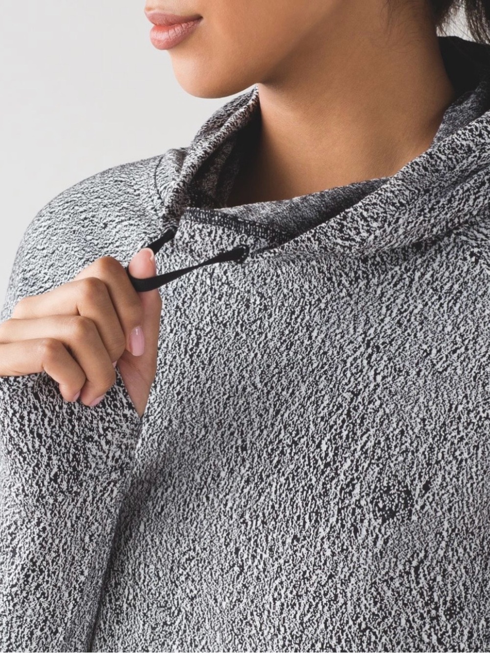 Lululemon Ready To Rulu Hoodie
Running Luon Spray Jacquard White Black - Picture 4 of 6